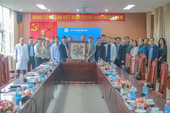 BỆNH VIỆN ĐA KHOA MÊ LINH TIẾP ĐOÀN CÔNG TÁC BỆNH VIỆN E VỀ THĂM VÀ LÀM VIỆC