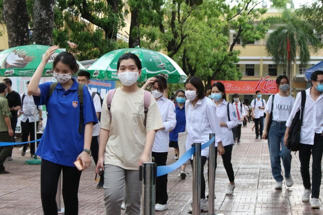 Bộ Y tế đề nghị các bệnh viện lên kế hoạch điều trị bệnh nhân COVID-19, hạn chế tối đa lây lan