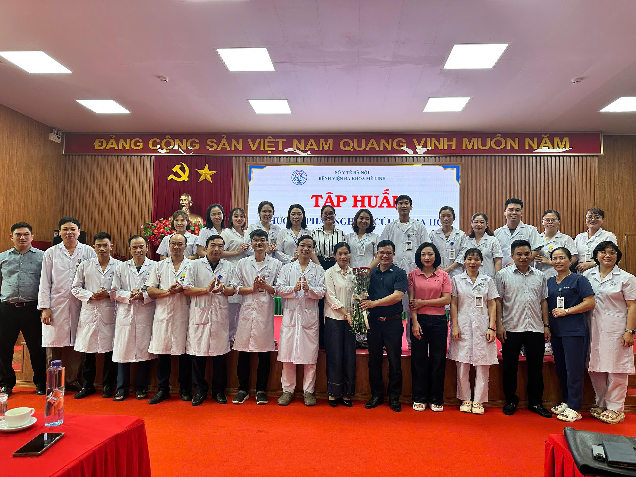 TẬP HUẤN "PHƯƠNG PHÁP NGHIÊN CỨU KHOA HỌC" TẠI BỆNH VIỆN